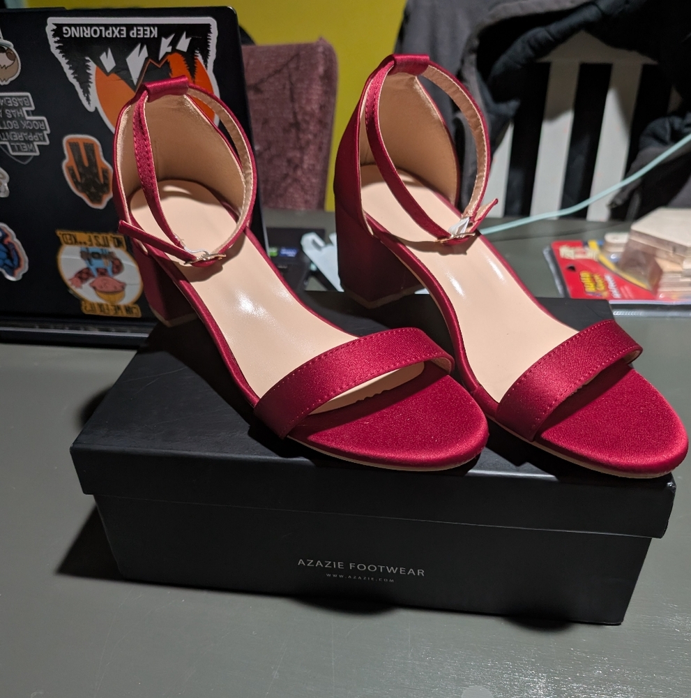 Azazie Burgundy Ankle Strap Heels Size 9.5 Worn 1x Excellent Condition